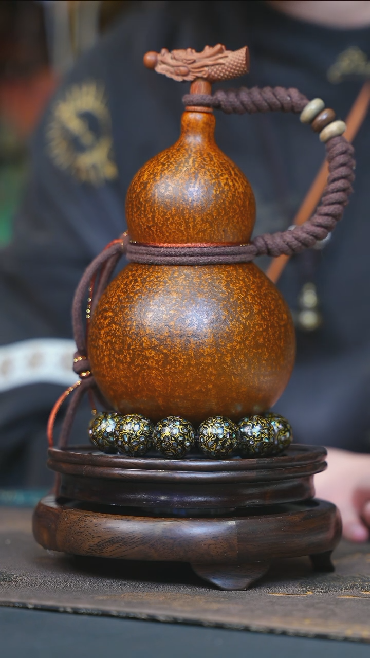 【闪购商品】YH152大漆酒葫芦不包手串及旋转底座