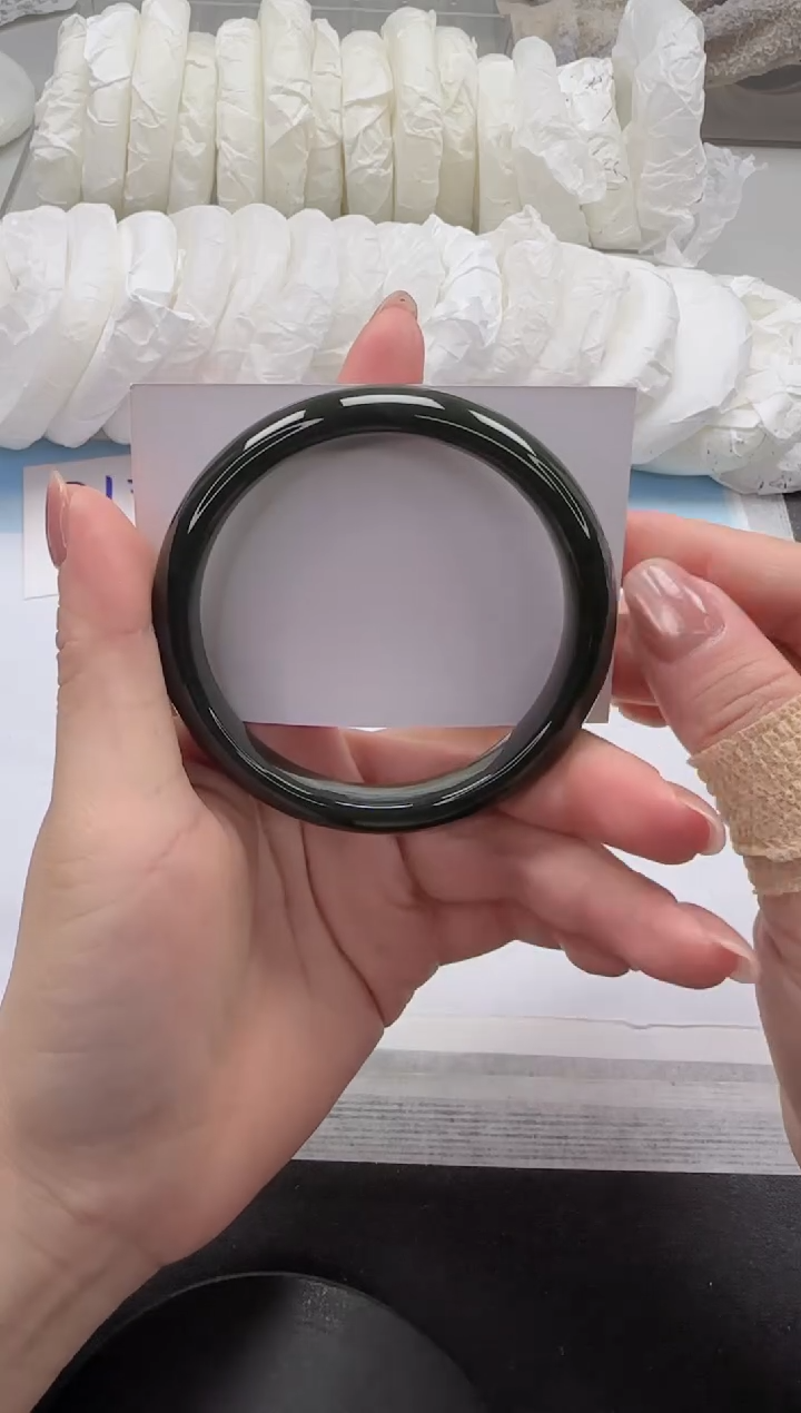 和田玉手镯未镶嵌17-60.5