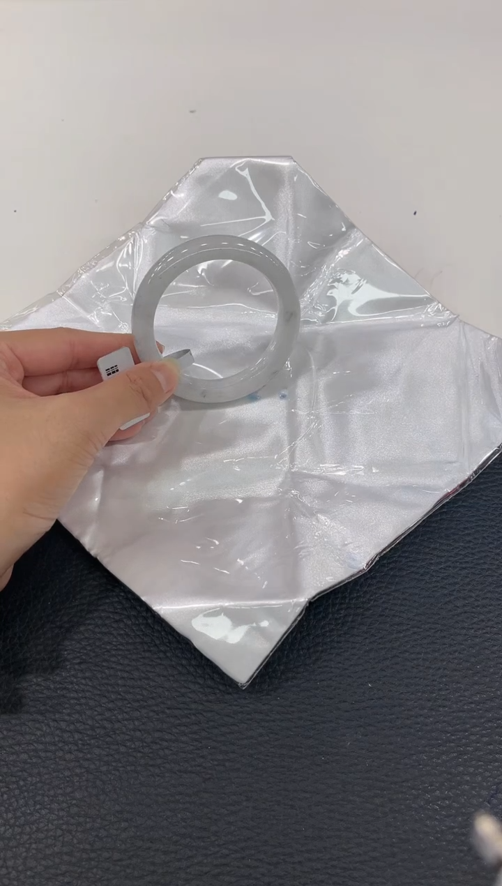 【闪购商品】翡翠手镯未镶嵌手镯