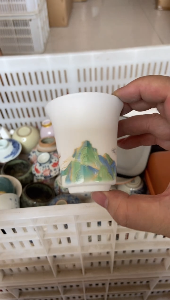 无运费险有瑕疵的摄影的产品有使用过的痕迹有点脏介意勿拍