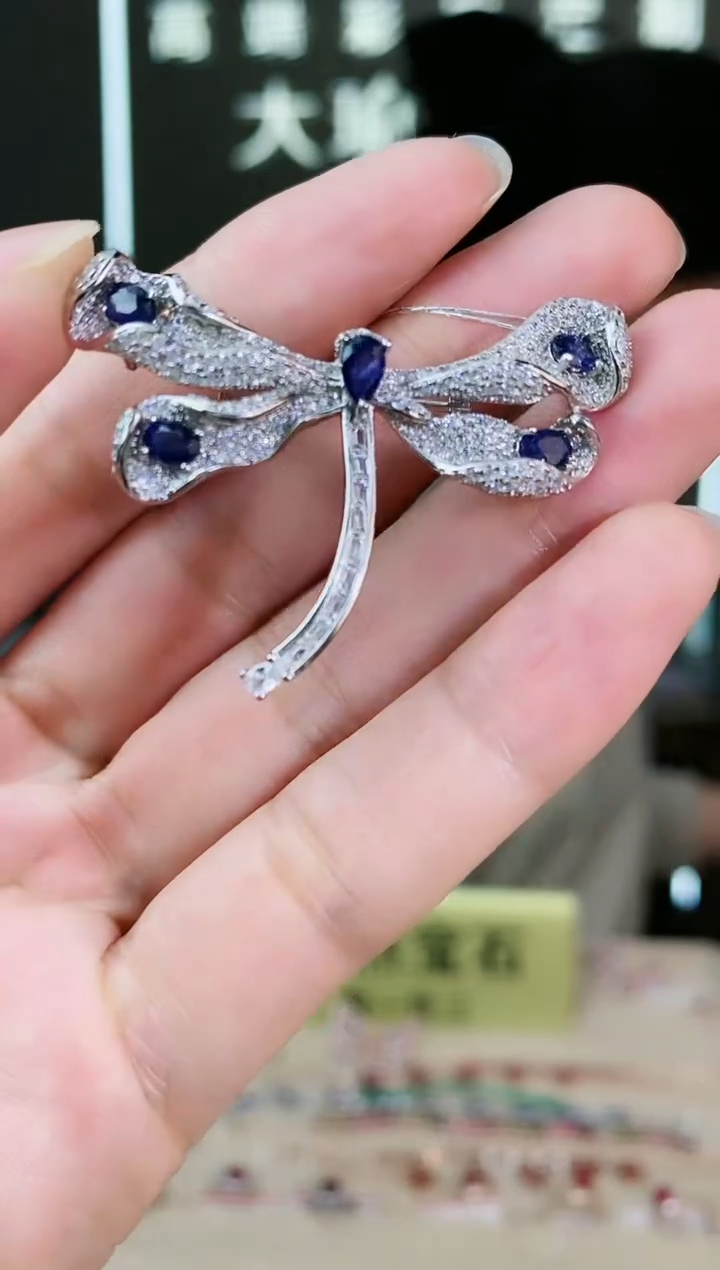 【闪购商品】蓝宝石胸针银S925镶嵌胸针