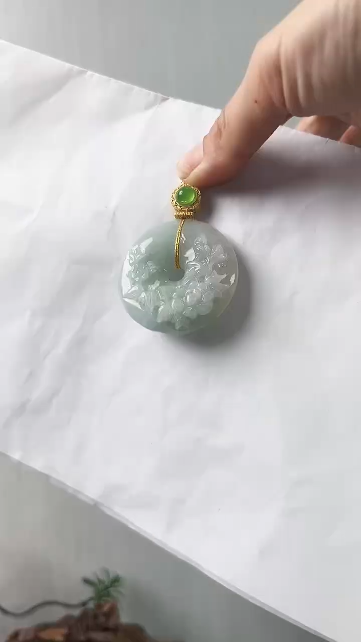 【闪购商品】翡翠颈饰未镶嵌平安扣
