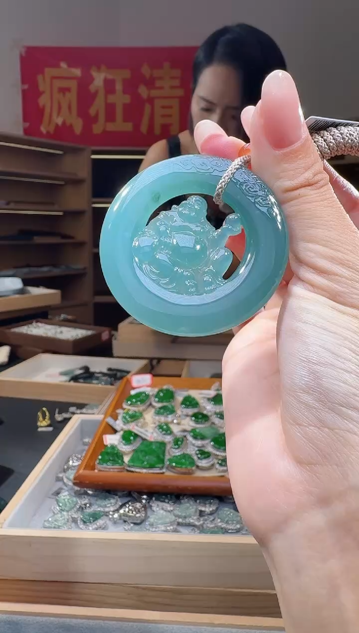 翡翠未镶嵌吊坠(不含链)大肚佛