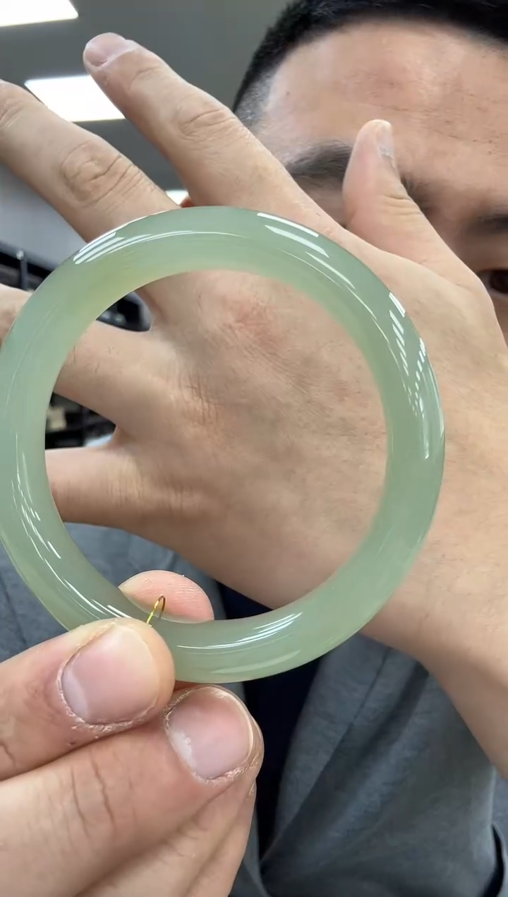 【闪购商品】和田玉手镯未镶嵌55.5  089