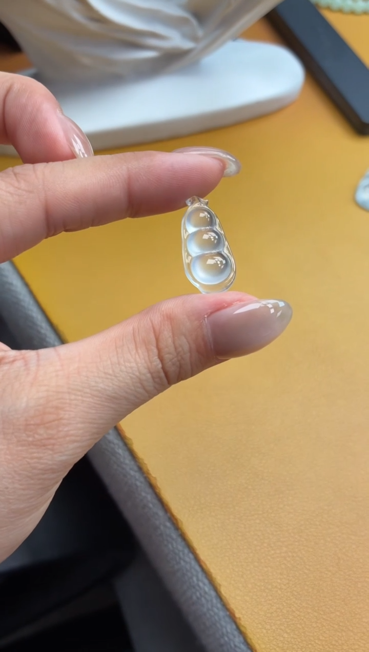 吊坠(不含链)未镶嵌翡翠57 豆子 22.7 11.4 6.0