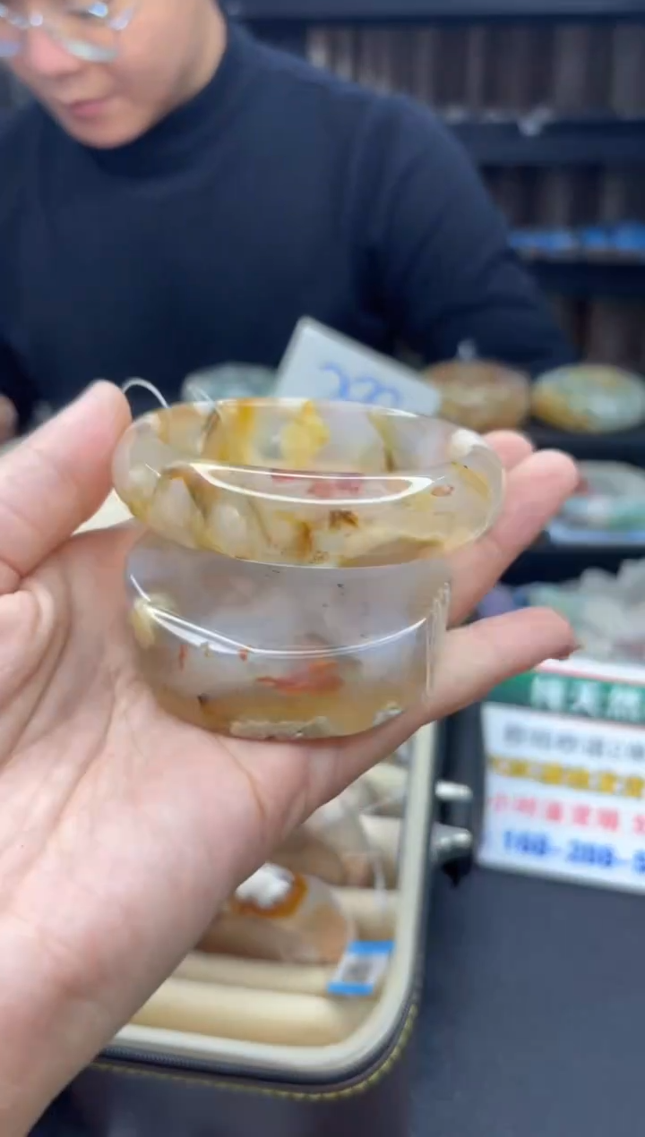 【闪购商品】石英质玉手镯未镶嵌725（58圈赠送镯心）