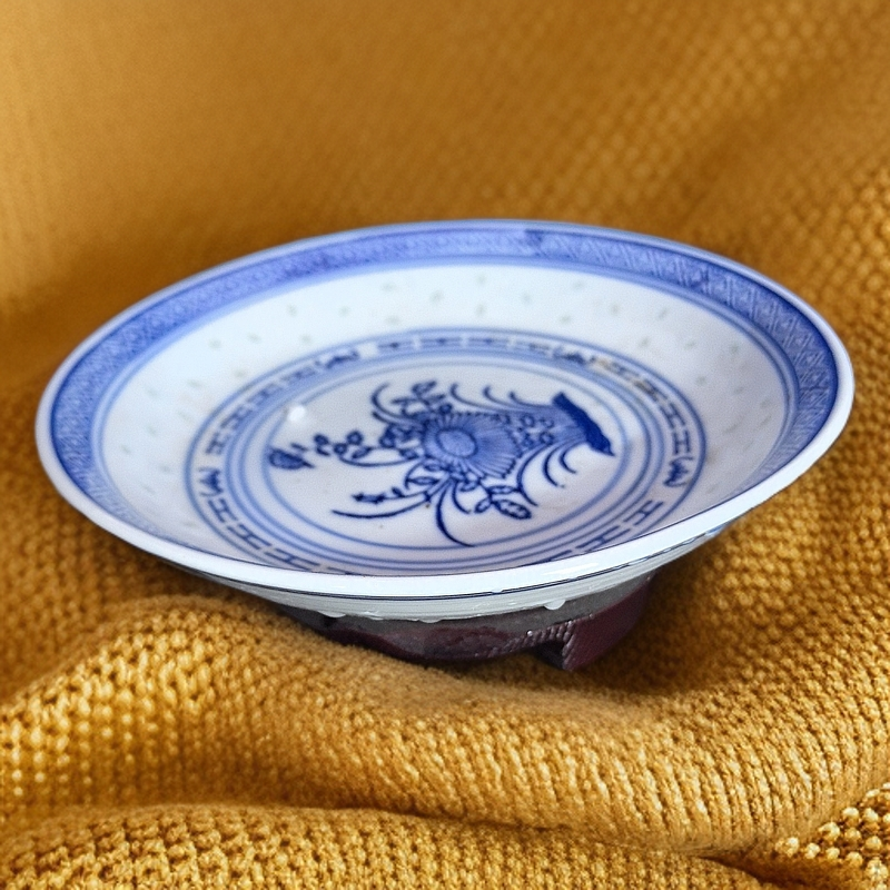 景德镇青花8寸兰花玲珑盘