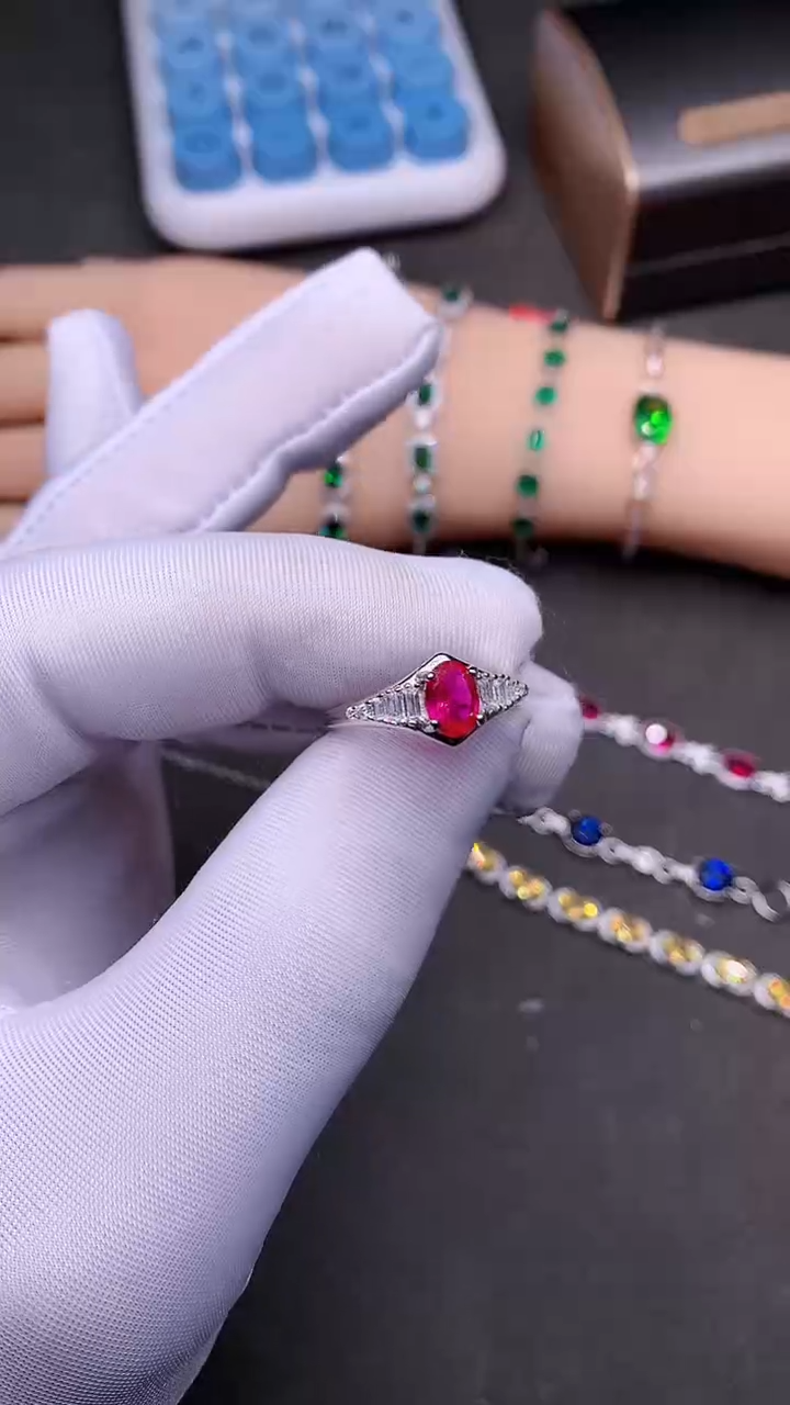 【闪购商品】红宝石戒指银S925镶嵌..........