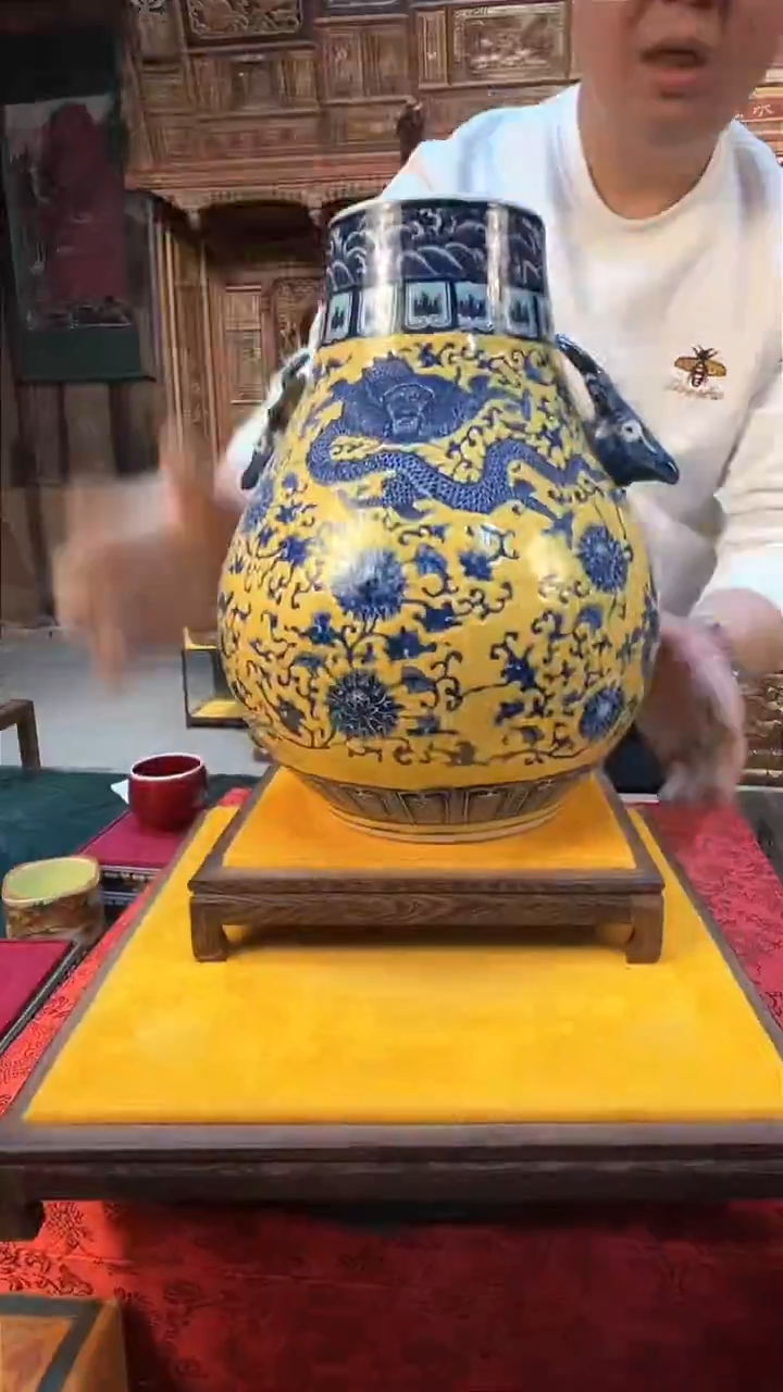 【闪购商品】瓷片321F现代工艺品一个