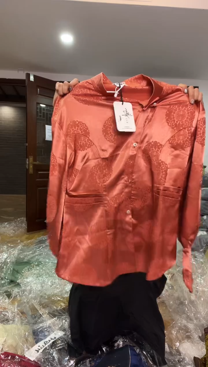 衬衣       2XL码    130-140斤