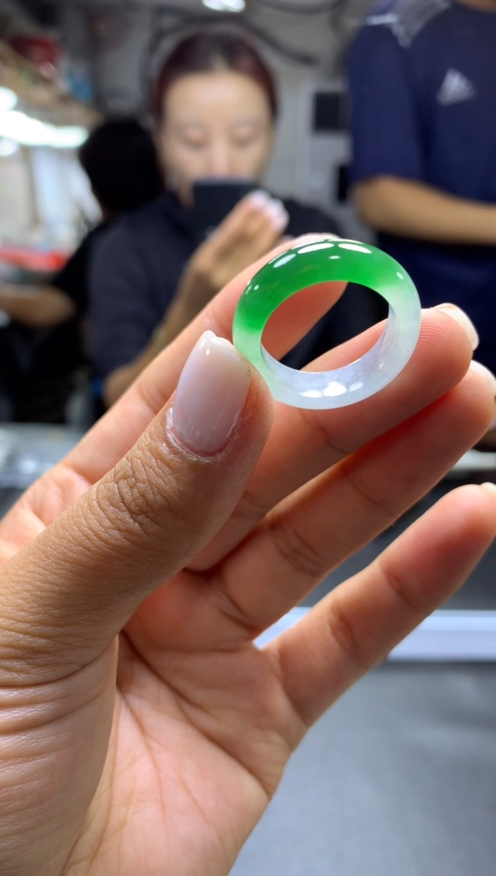未镶嵌定制翡翠南*戒圈#7999元-毛货需精细抛光
