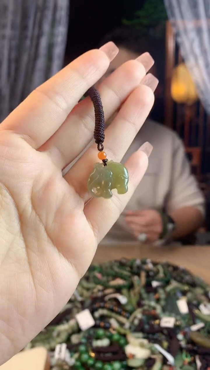 【闪购商品】和田玉挂件未镶嵌多样性发货拍一发一