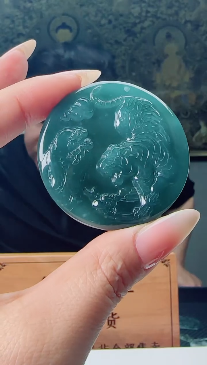 【闪购商品】翡翠颈饰未镶嵌11111111