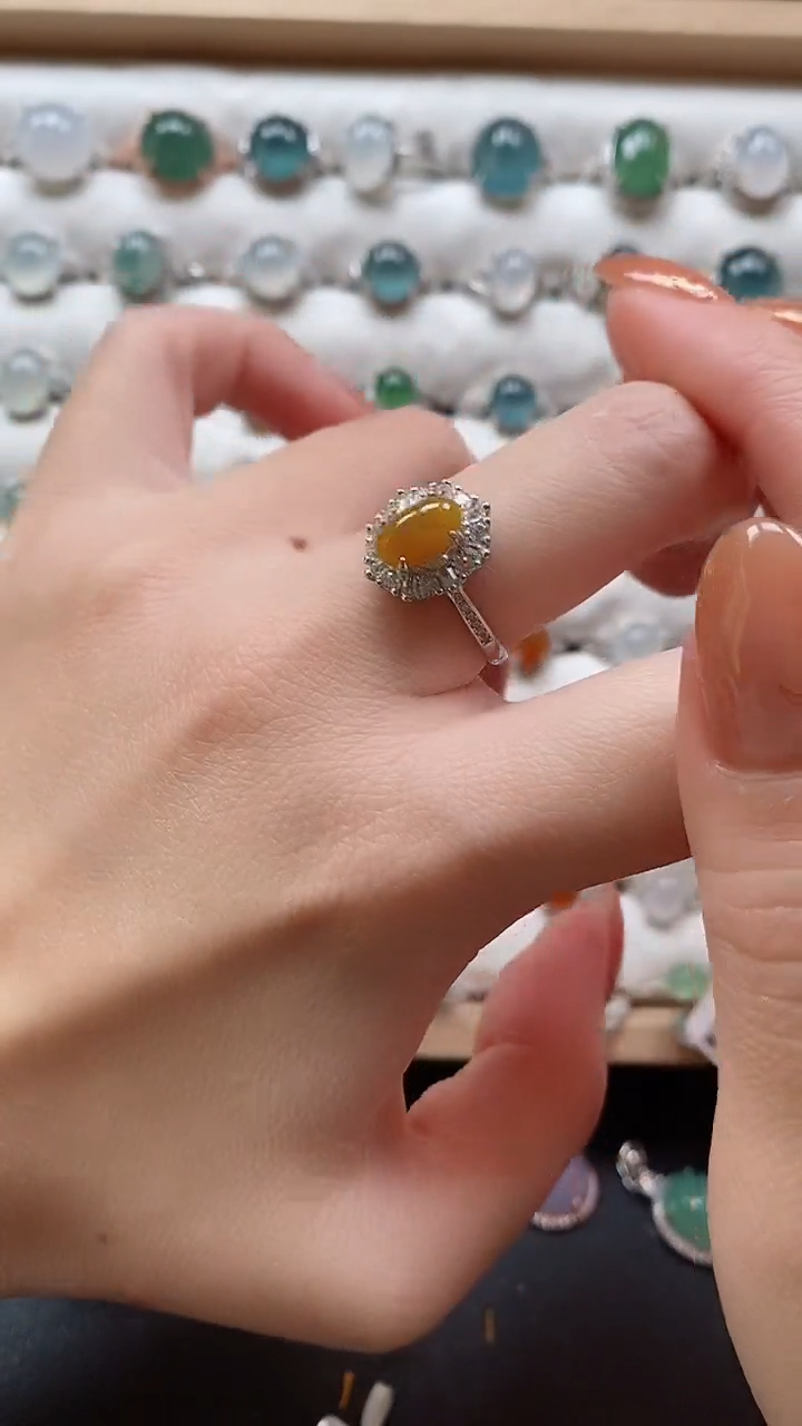 【闪购商品】翡翠戒指银S925镶嵌一物一证一礼盒