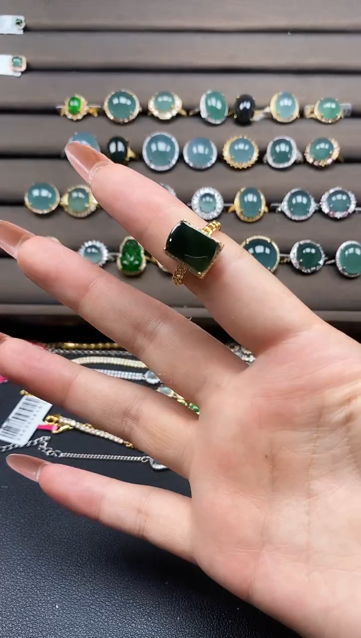 翡翠戒指银S925镶嵌天然翡翠多样性发货