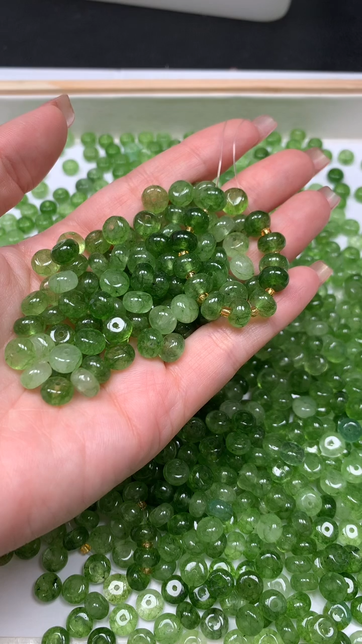 未镶嵌散珠碧玺C918 绿碧玺5*8mm20个4.9元