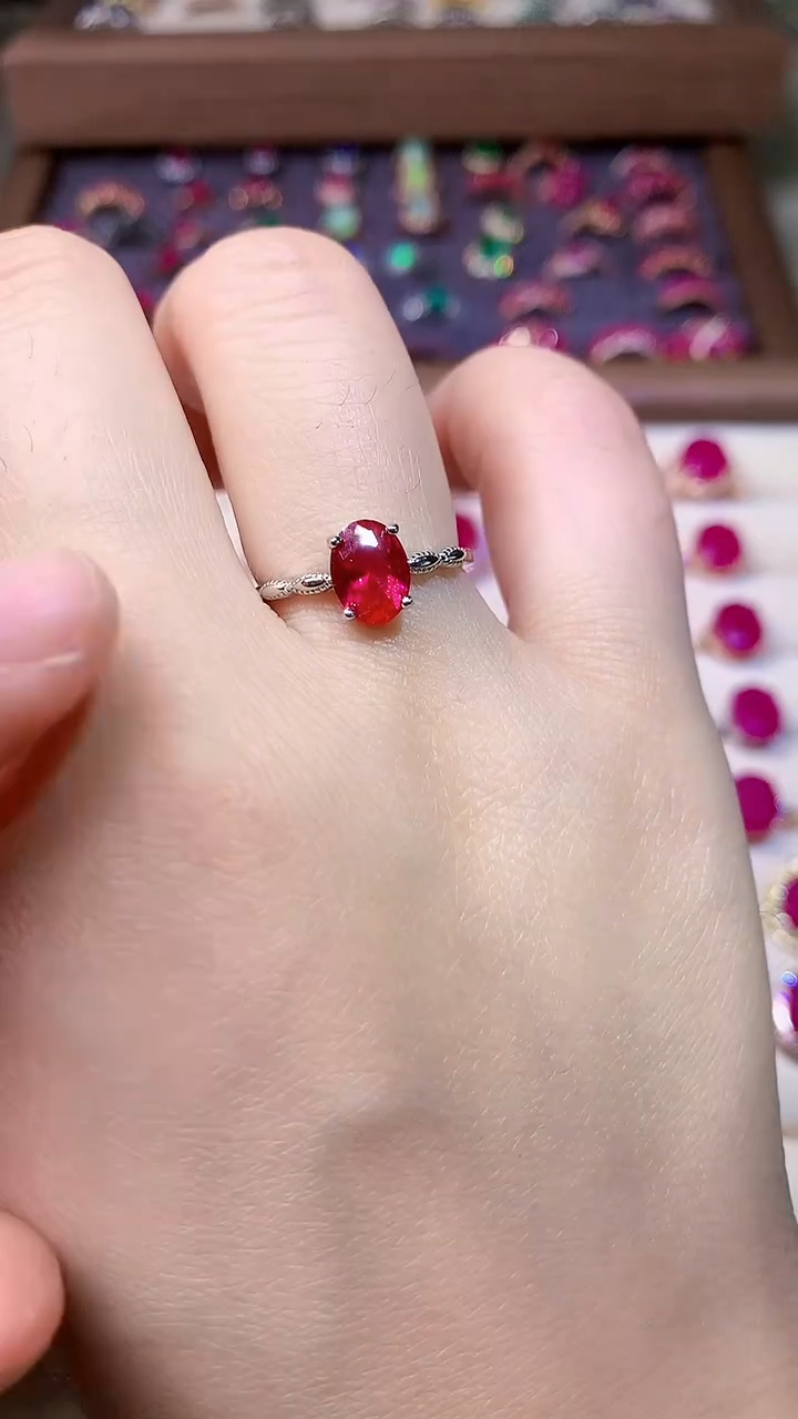 【闪购商品】红宝石戒指银S925镶嵌0000