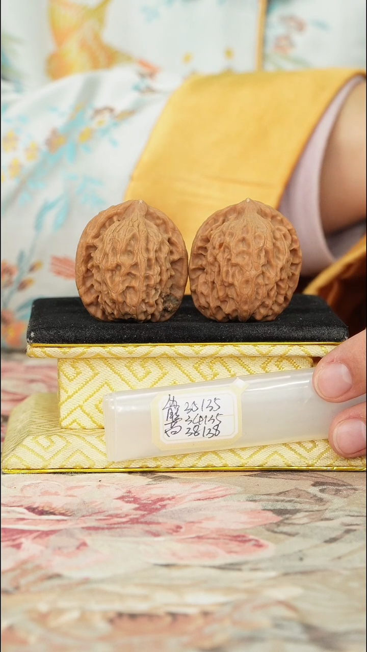 【闪购商品】文玩核桃把件非嫁接北京