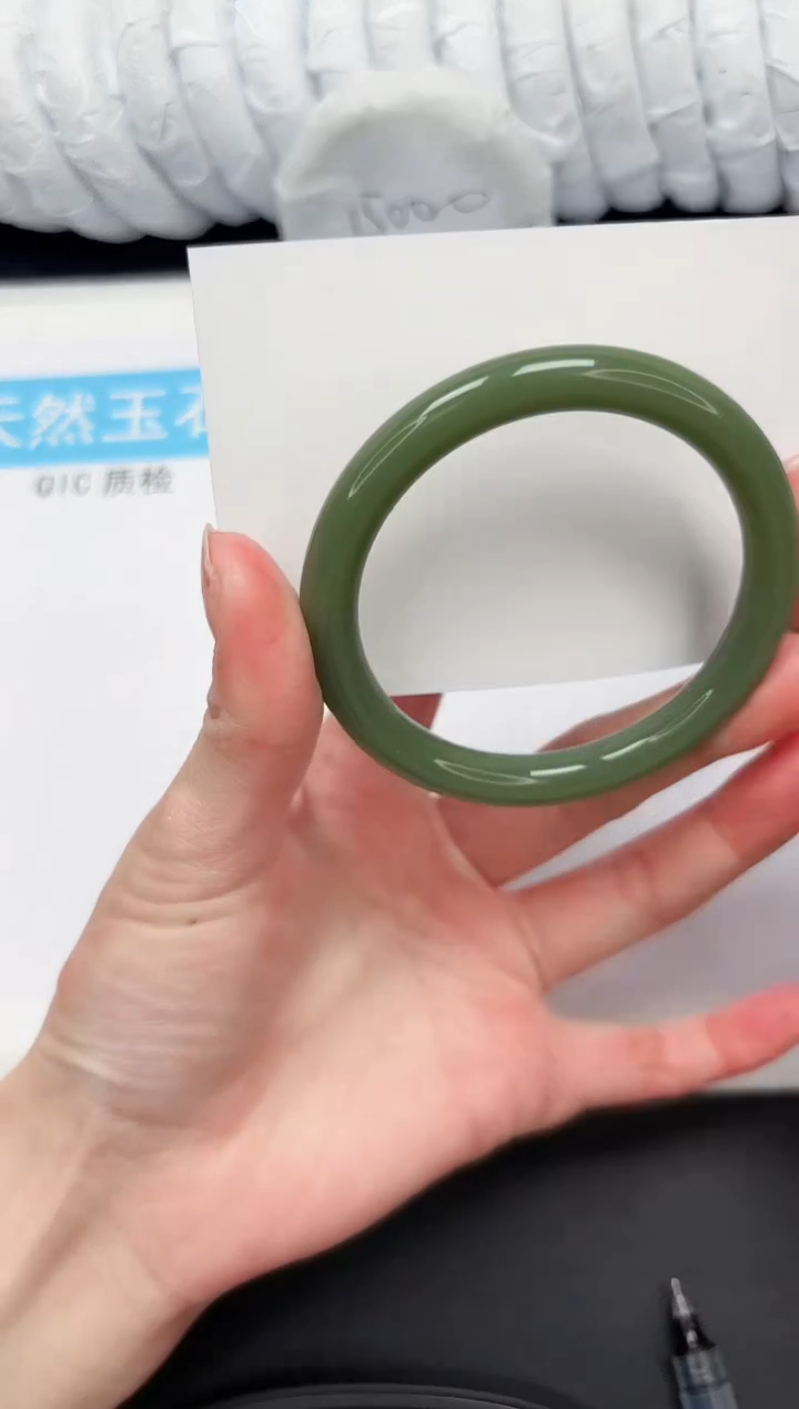 【闪购商品】石英质玉手镯未镶嵌162-57.4