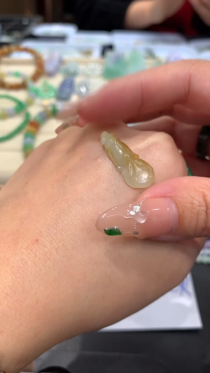 【闪购商品】定制翡翠未镶嵌翡翠