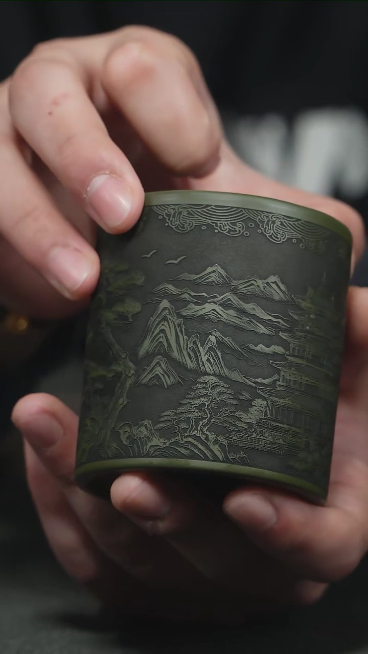 【闪购商品】紫砂茶杯绿泥刻绘山水