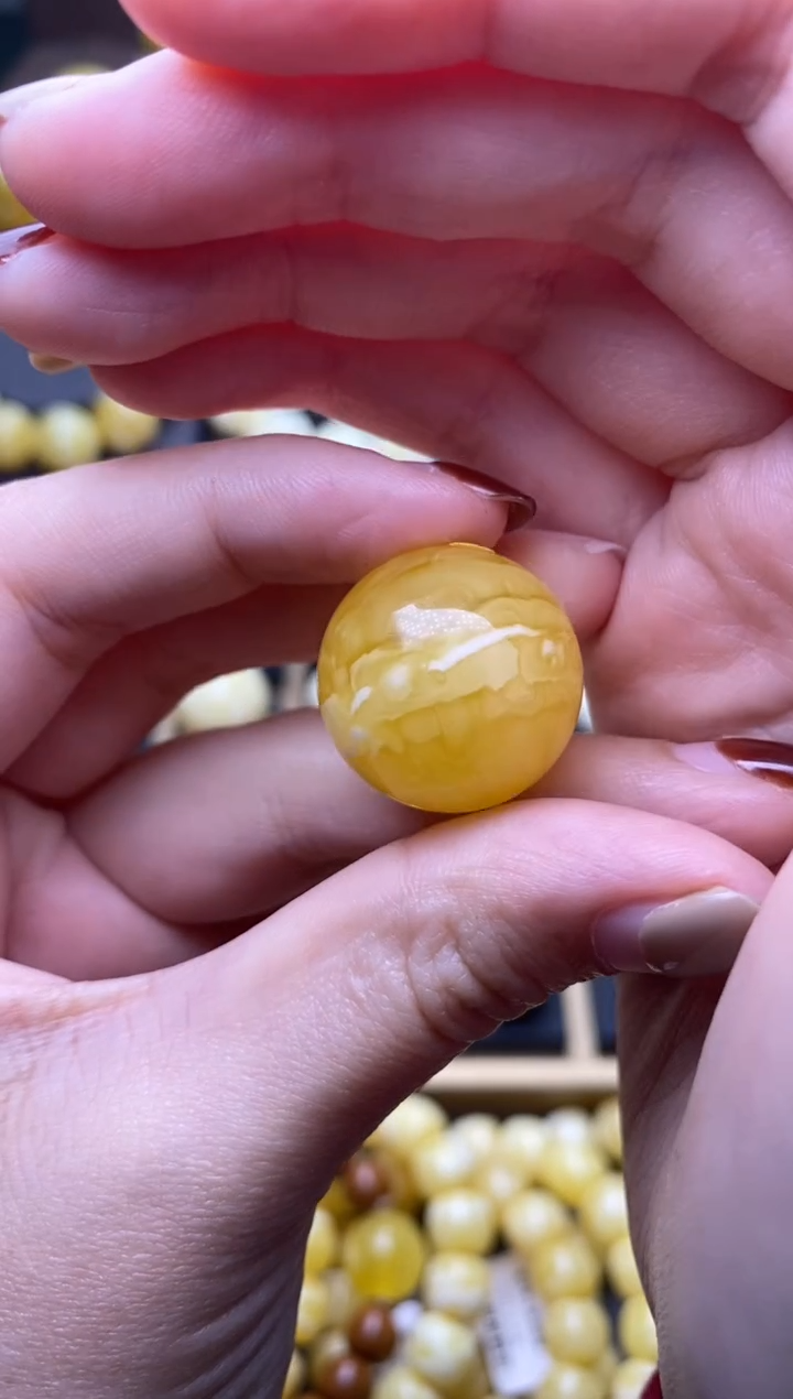 【闪购商品】琥珀裸石未镶嵌大小姐珠宝48