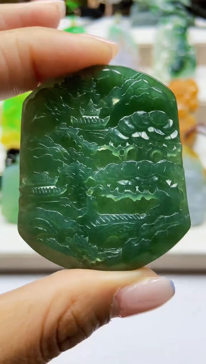 颈饰未镶嵌翡翠翡翠A货