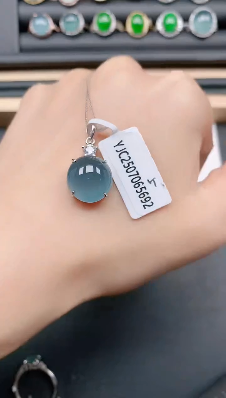 翡翠戒指银S925镶嵌1111