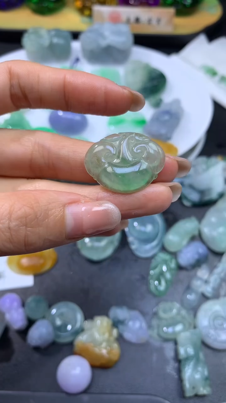 【闪购商品】定制翡翠未镶嵌翡翠