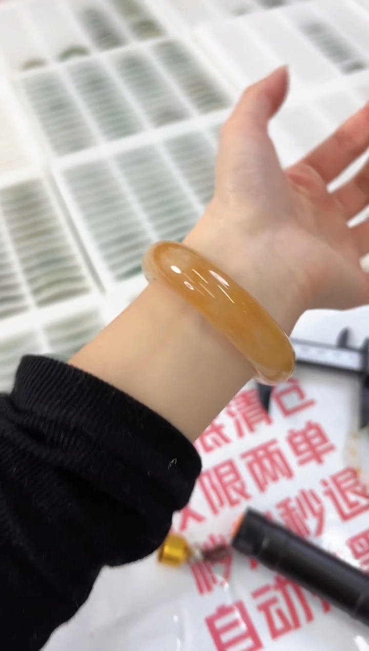 未镶嵌手镯石英质玉98-53HU