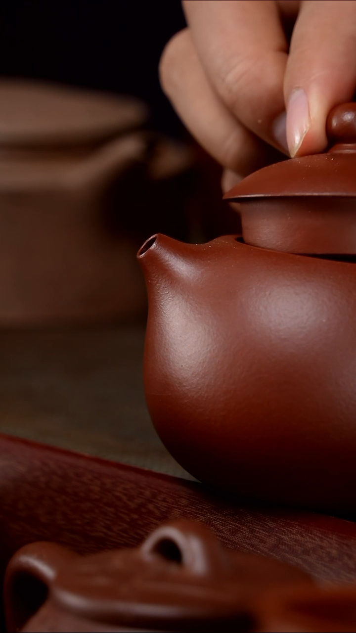 茶壶紫砂闪*大红泥西施