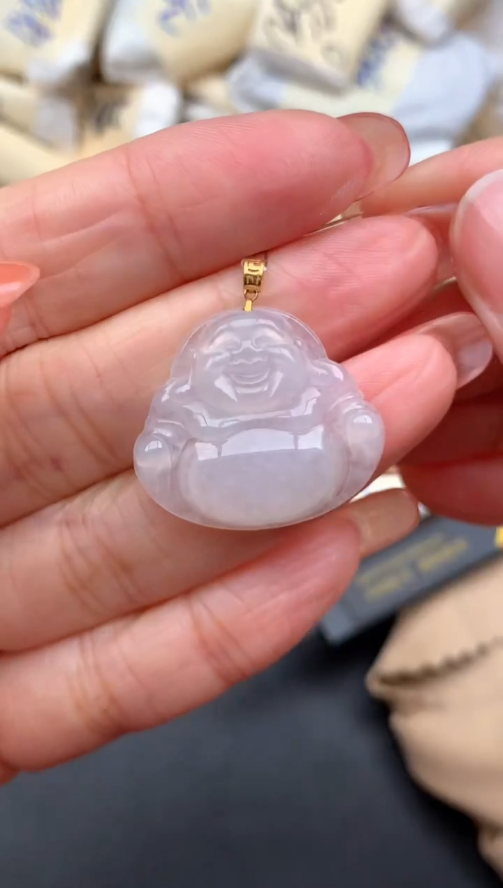 18K金镶嵌挂件翡翠1