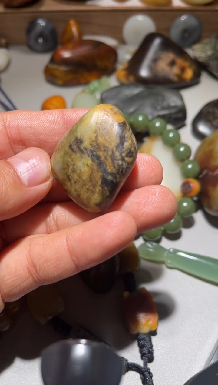 未镶嵌和田玉（子料）挂件和田玉原石