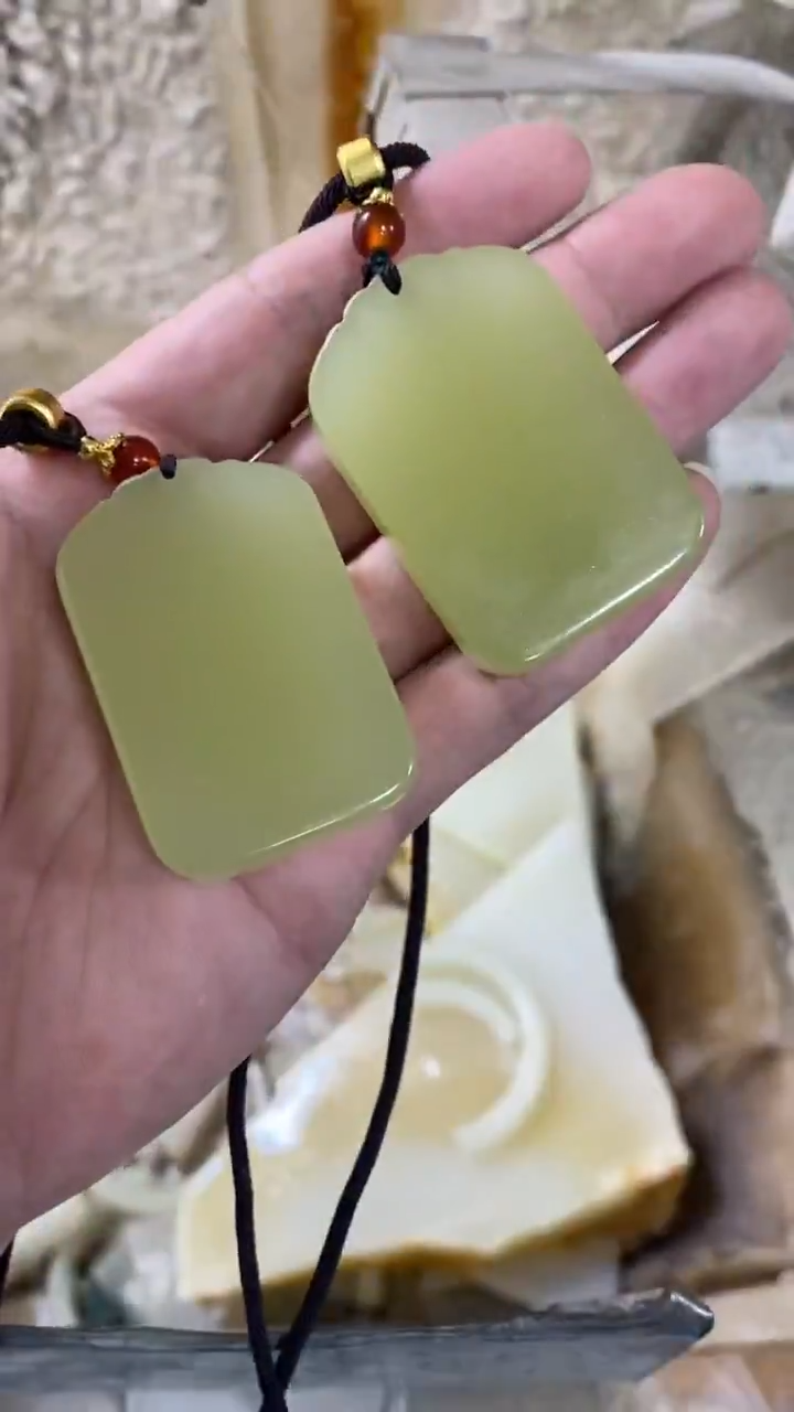 透黄三五左右牌子带牌头发一个