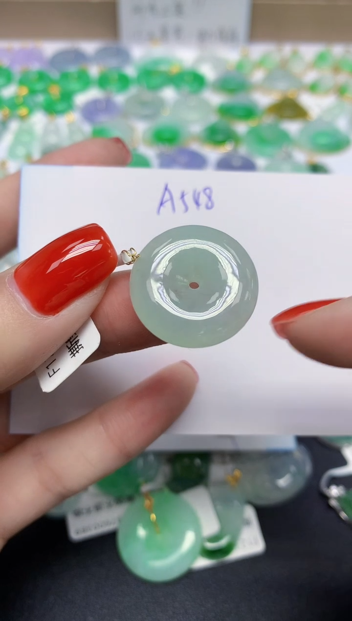 颈饰18K金镶嵌翡翠天然缅甸翡翠A货翡翠百元以上9元证书费自理