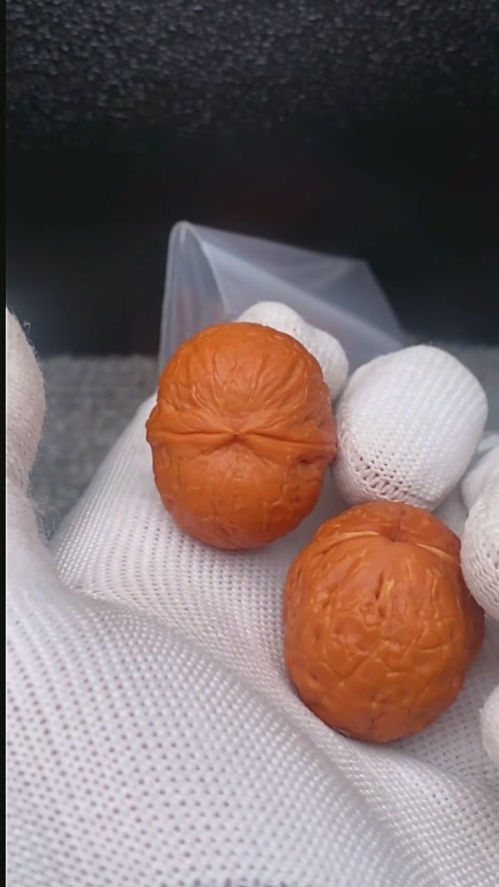 【闪购商品】文玩核桃把件蛇皮元宝