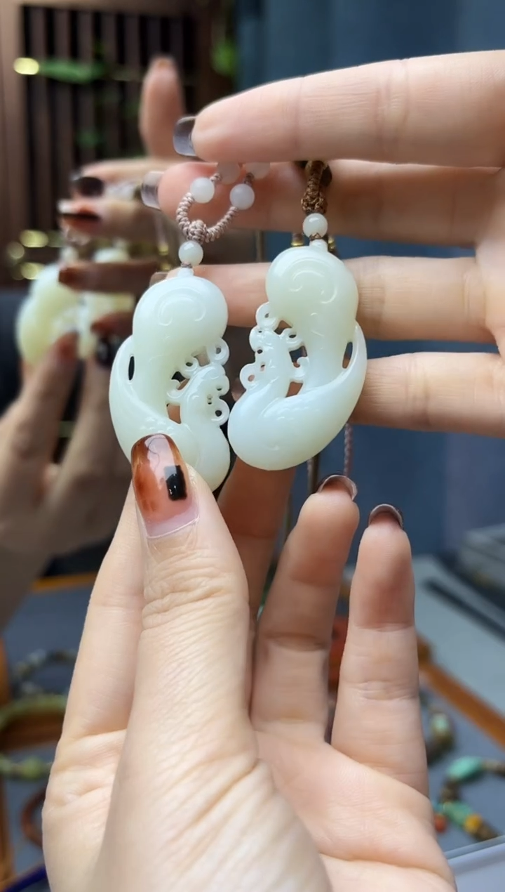 颈饰未镶嵌和田玉和田玉凤对牌吊坠HX