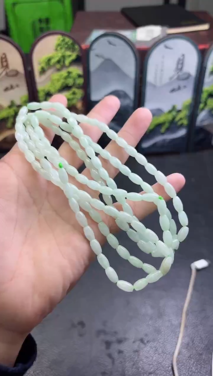 颈饰未镶嵌翡翠N**E项链