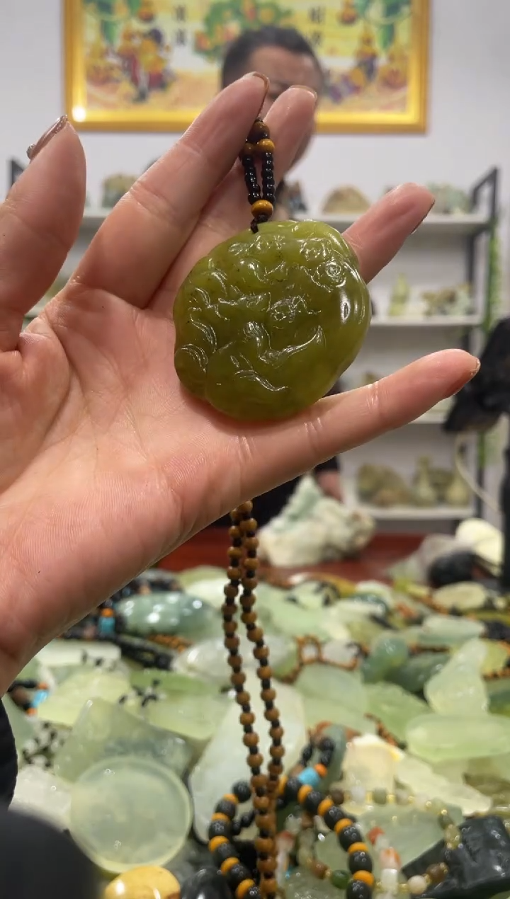 【闪购商品】岫玉吊坠未镶嵌