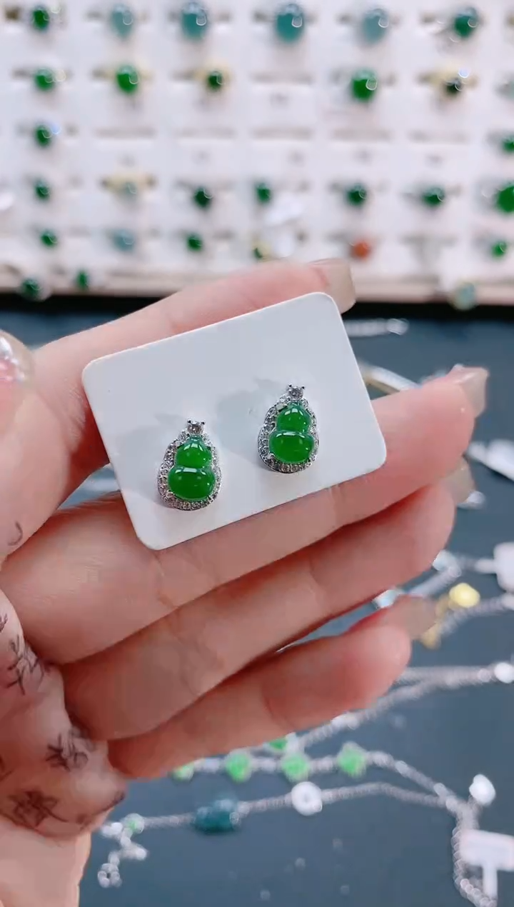 【闪购商品】翡翠耳饰银S925镶嵌天然翡翠