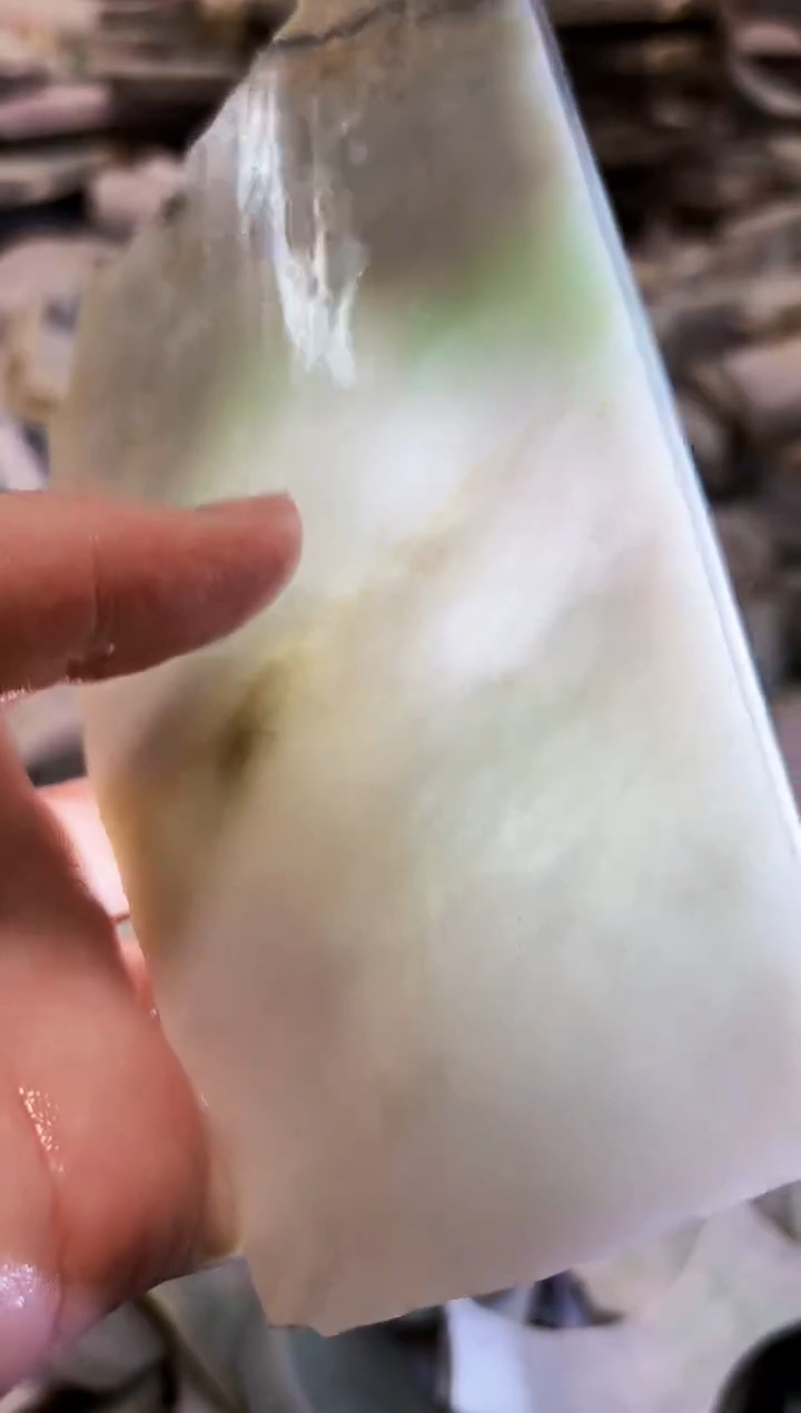 【闪购商品】翡翠颈饰未镶嵌A货白文2046