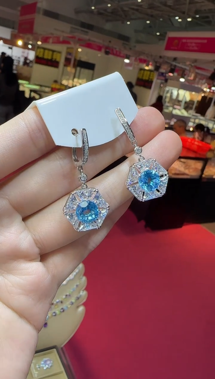 银S925镶嵌托帕石耳饰8nmm耳扣