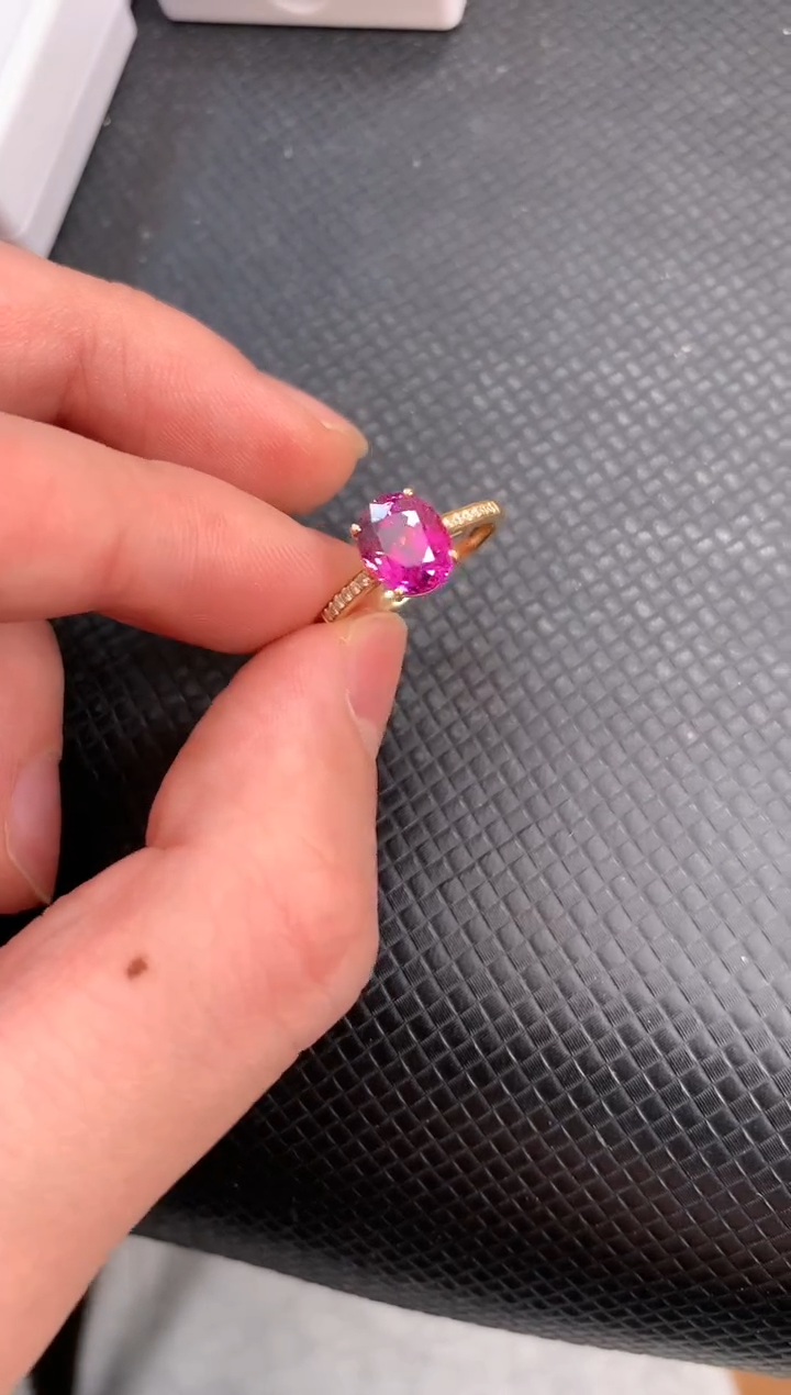 【闪购商品】石榴石（紫牙乌）戒指18K金镶嵌天然美铝戒指