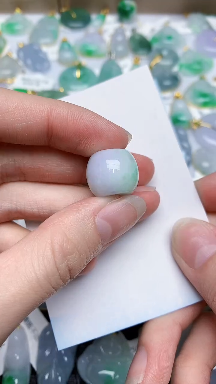 【闪购商品】翡翠颈饰未镶嵌543453453