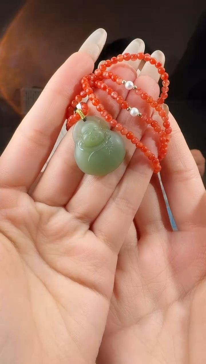 颈饰未镶嵌和田玉佛公佩