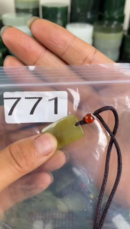 和田玉未镶嵌珠宝半成品牌子