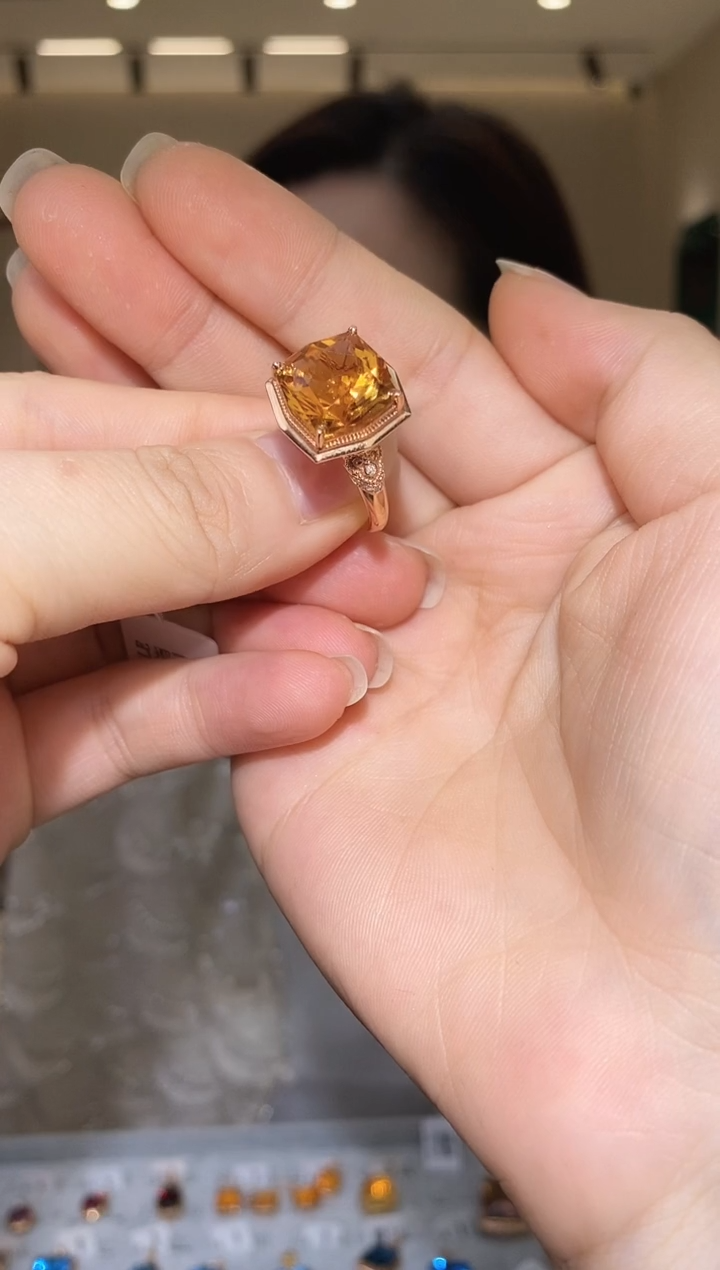 【闪购商品】黄晶戒指18K金镶嵌戒指006