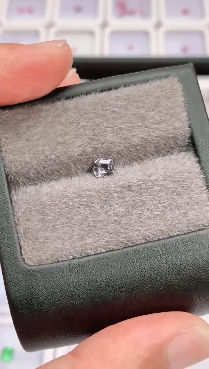 裸石尖晶石0.56-9.9天然尖晶石