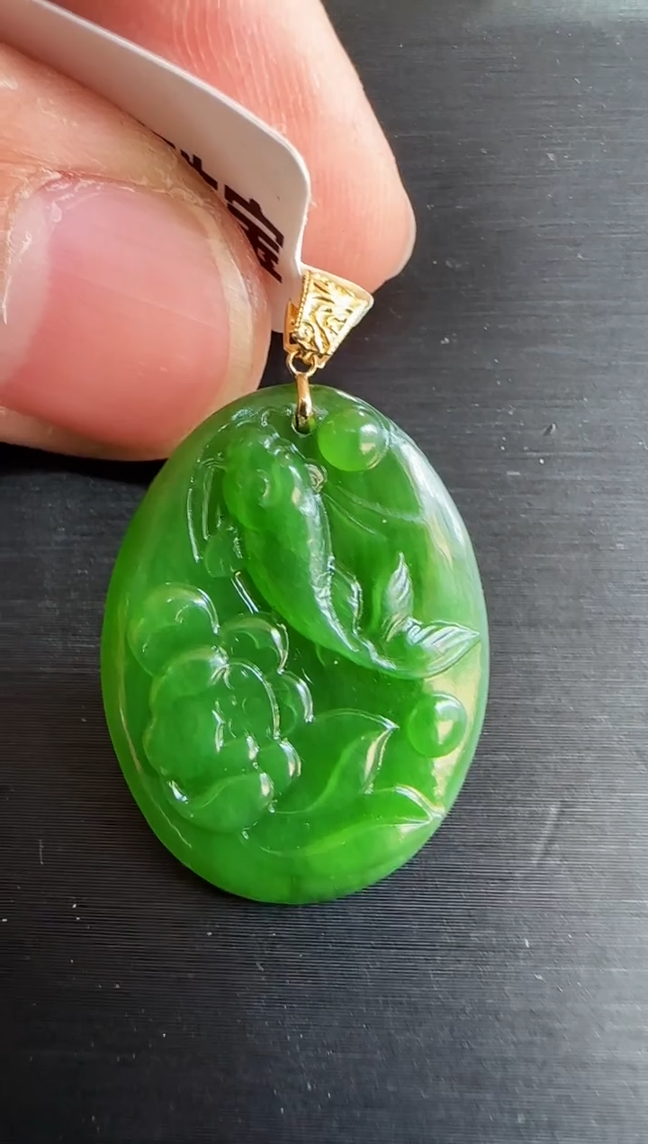 【闪购商品】和田玉（碧玉）吊坠18K金镶嵌鱼戏莲花