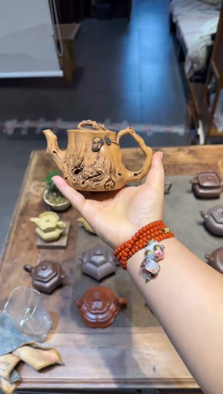 茶壶紫砂一**音达摩 黄金段